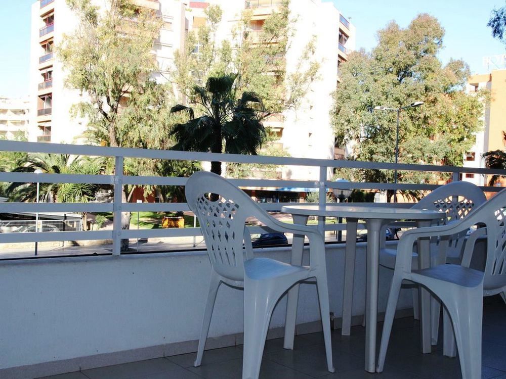 Apartbeach Royal Apartments 萨洛 外观 照片