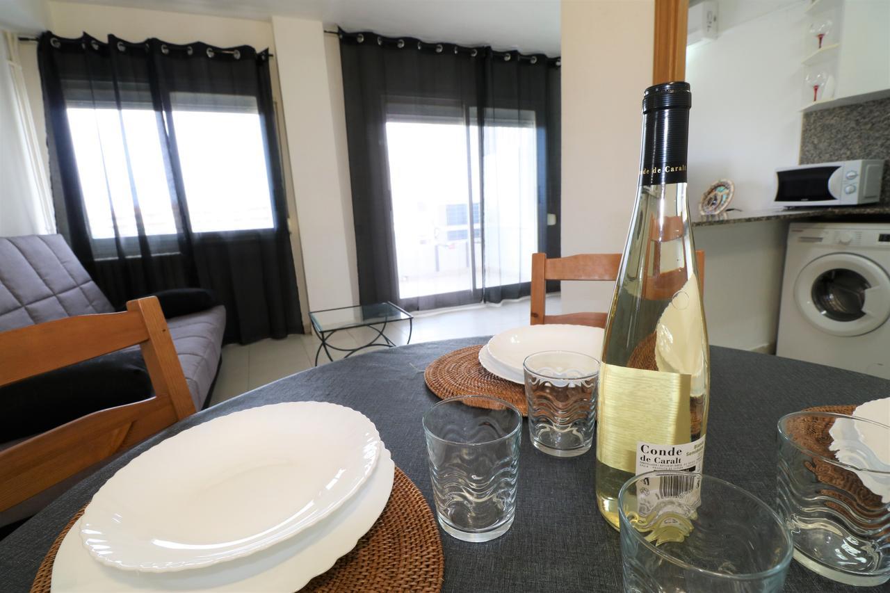 Apartbeach Royal Apartments 萨洛 外观 照片