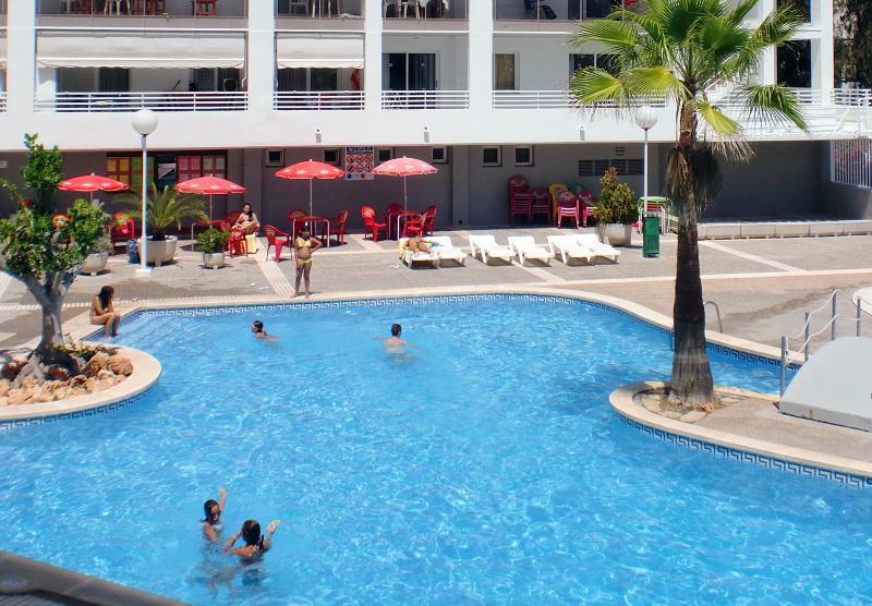Apartbeach Royal Apartments 萨洛 外观 照片